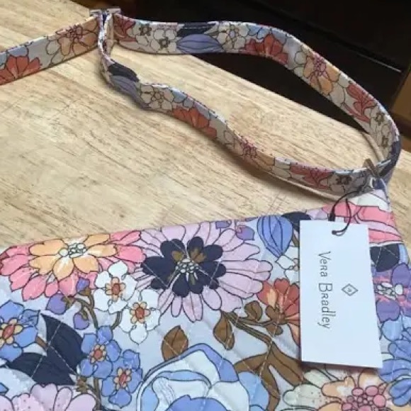 Vera Bradley Hobo Bag “Aloha Blooms”. NWT - Picture 2 of 5